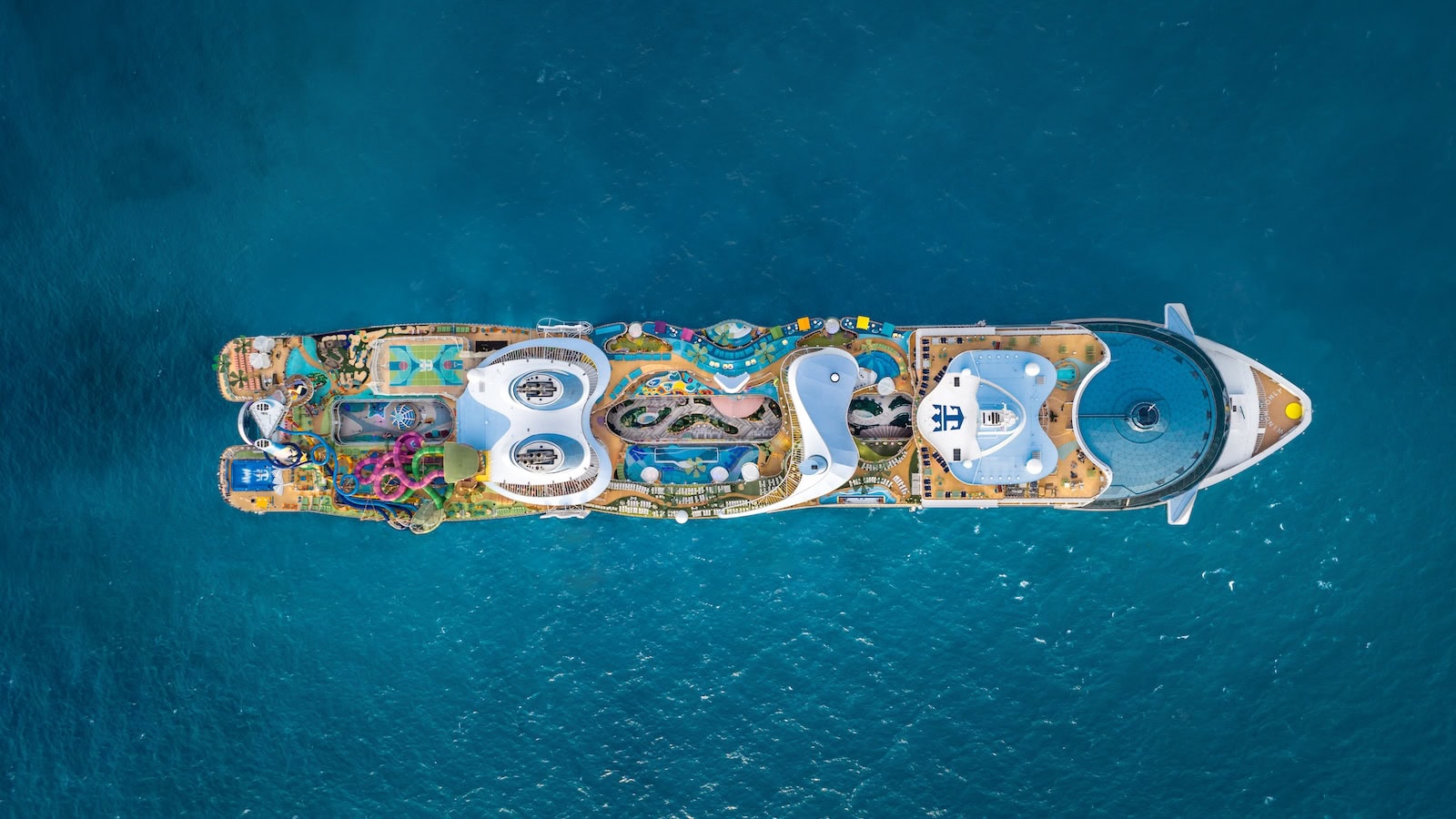 Royal Caribbean cruise ship Icon of the Seas at sea