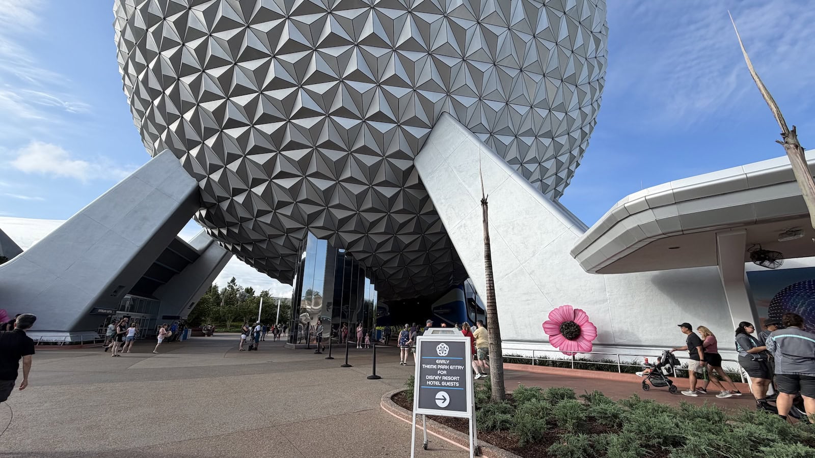 EPCOT Early Theme Park Entry for Disney resort guests, Walt Disney World