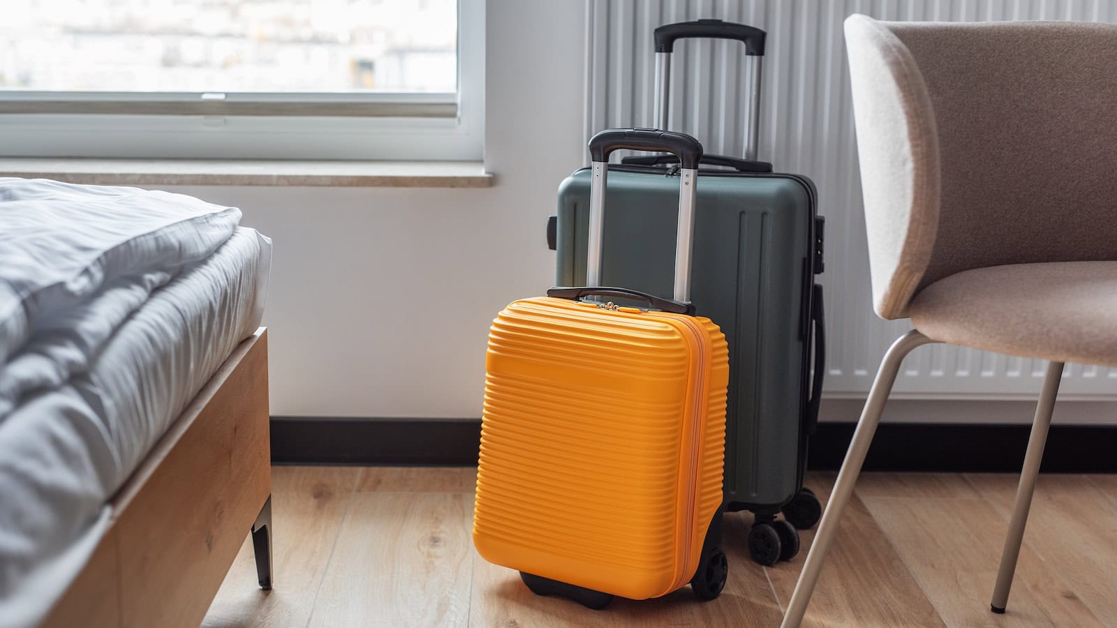 Alaska Airlines Baggage Fees (2026): Checked and Carry-On | Deep Arrival
