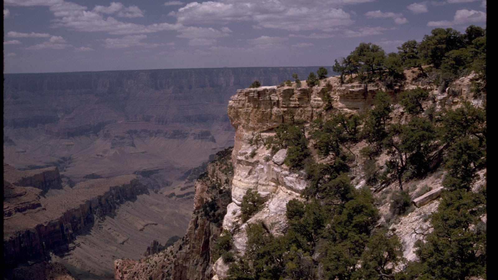 Grand Canyon National Park overlook, one of 11 US national parks charging a $100 nonresident entrance fee in 2026.