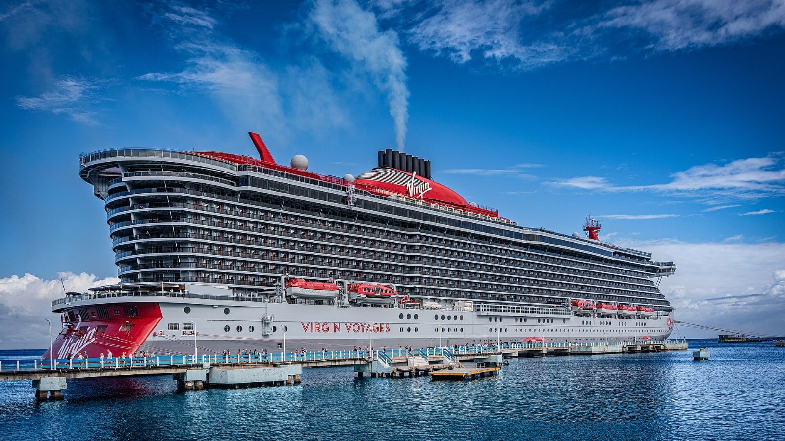 Resilient Lady cruise ship at sea
