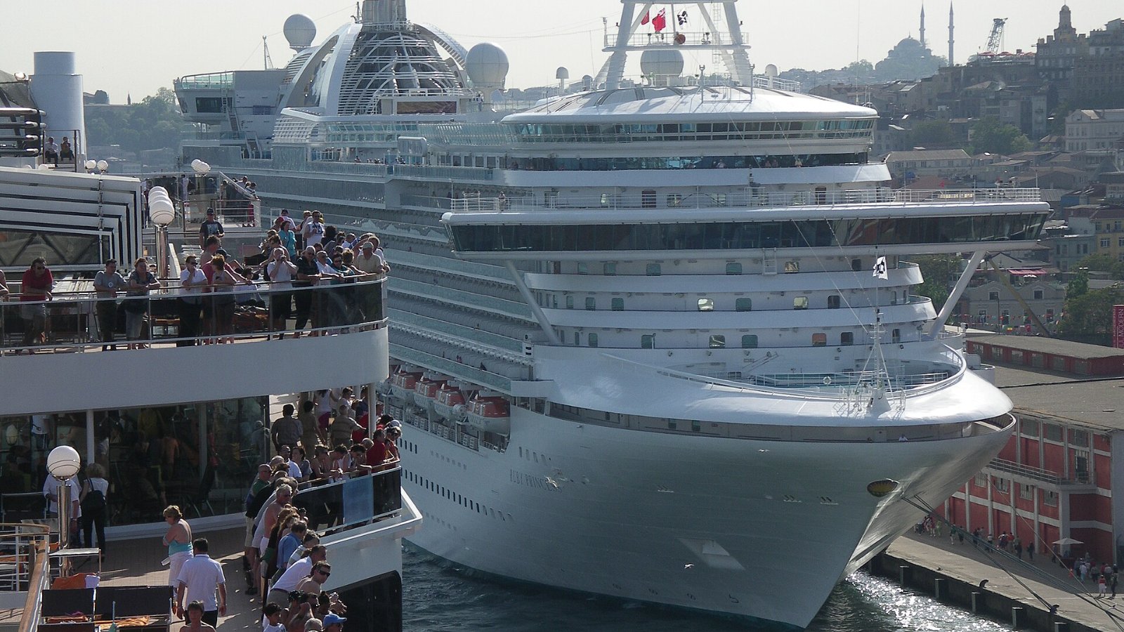 Ruby Princess, Grand Class
