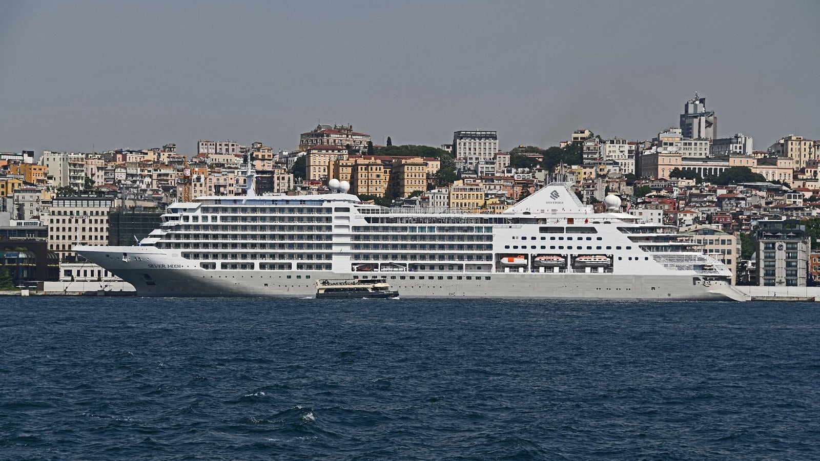 Silver Moon cruise ship at sea