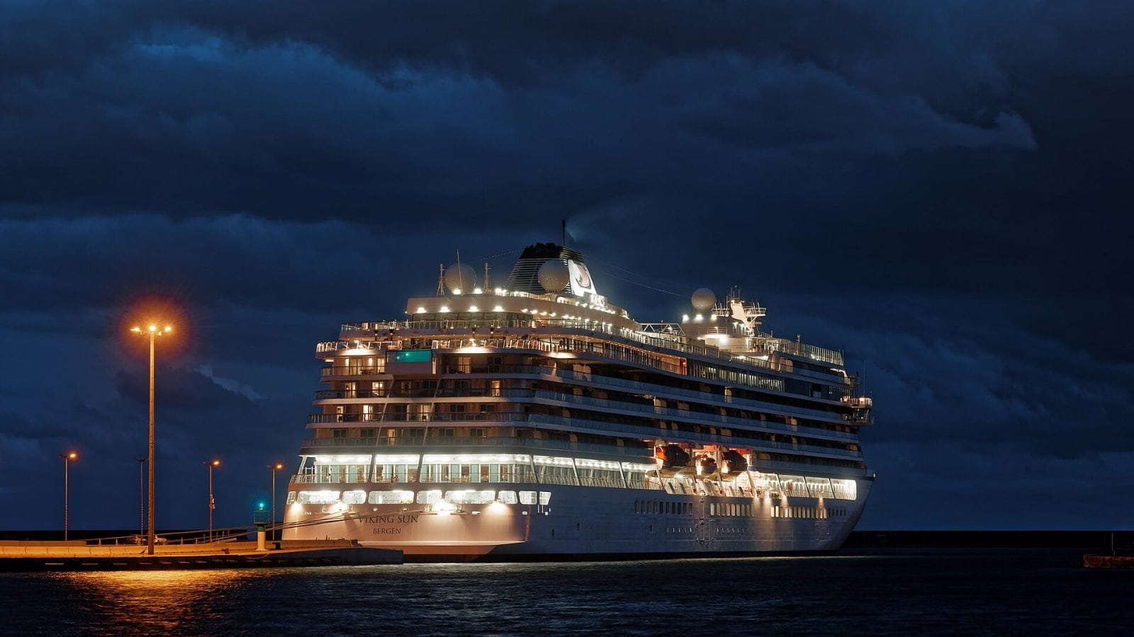 Viking Sun cruise ship at sea