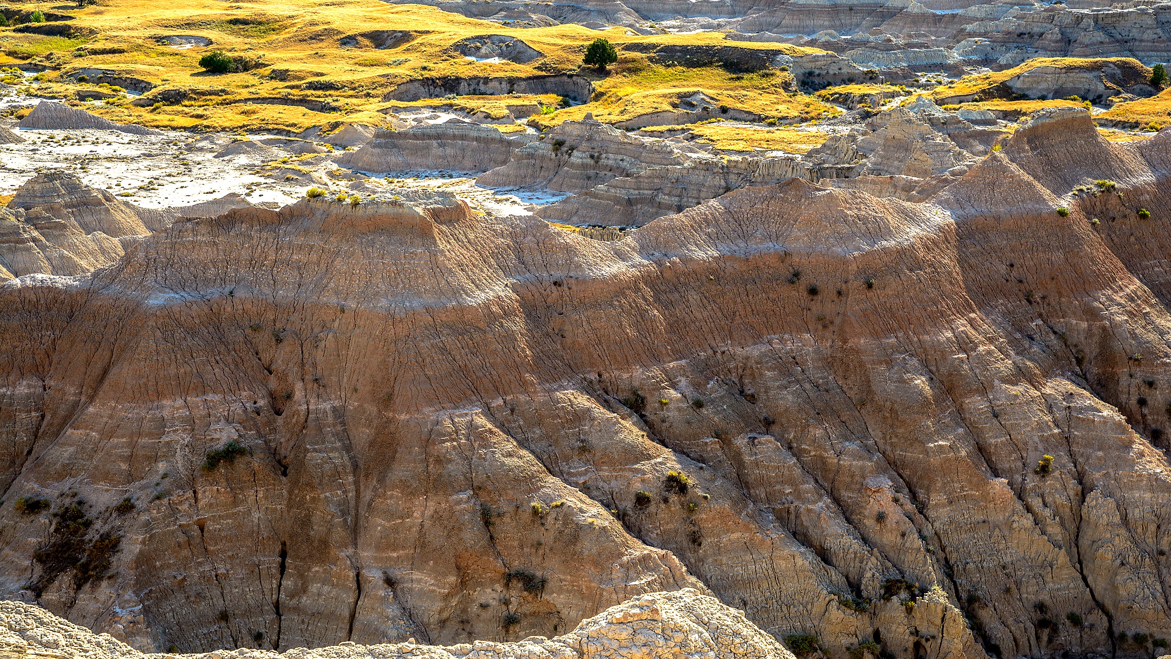 Loop Road overlooks in Badlands National Park