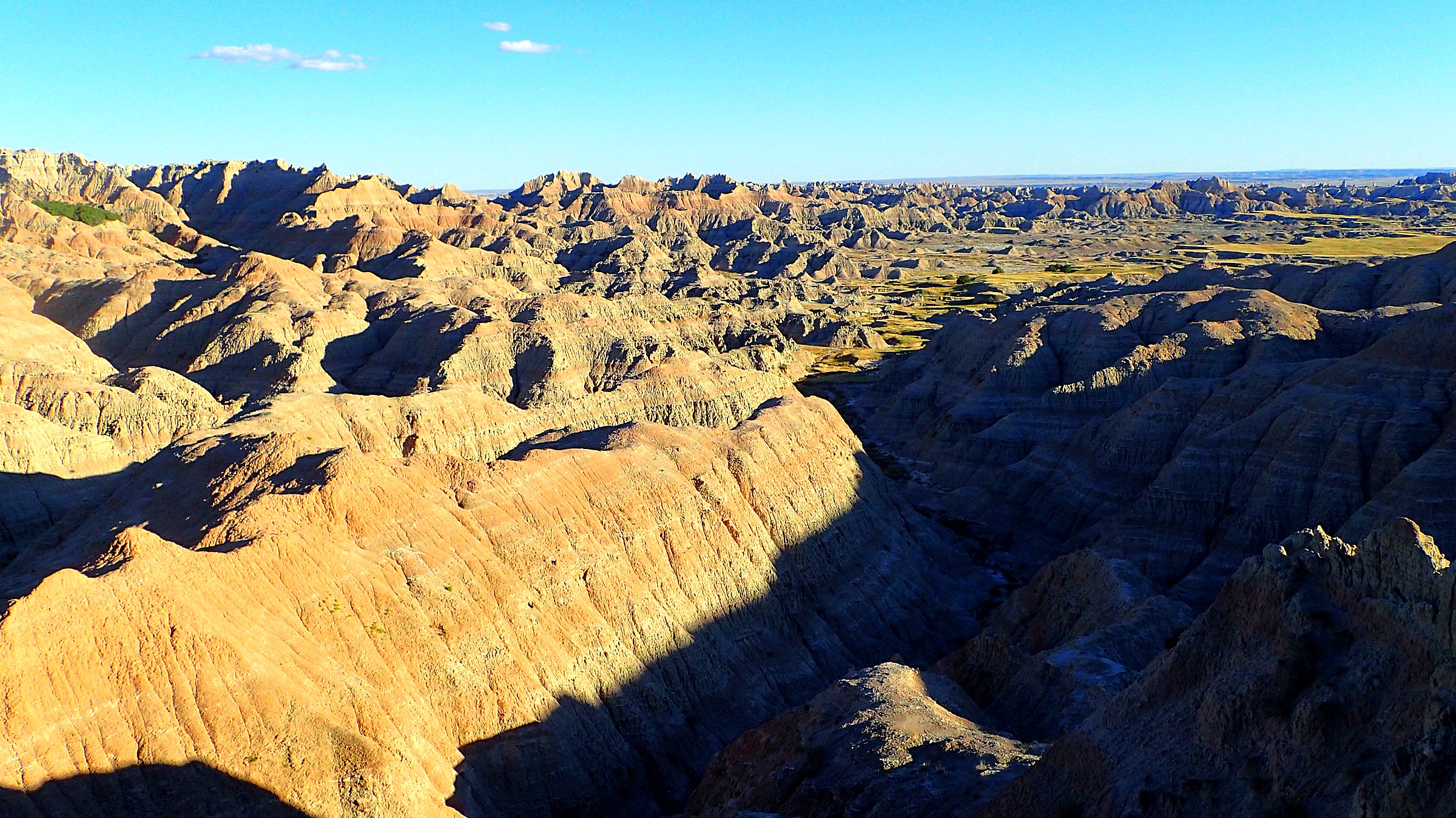 Trail and landscape conditions in Badlands National Park