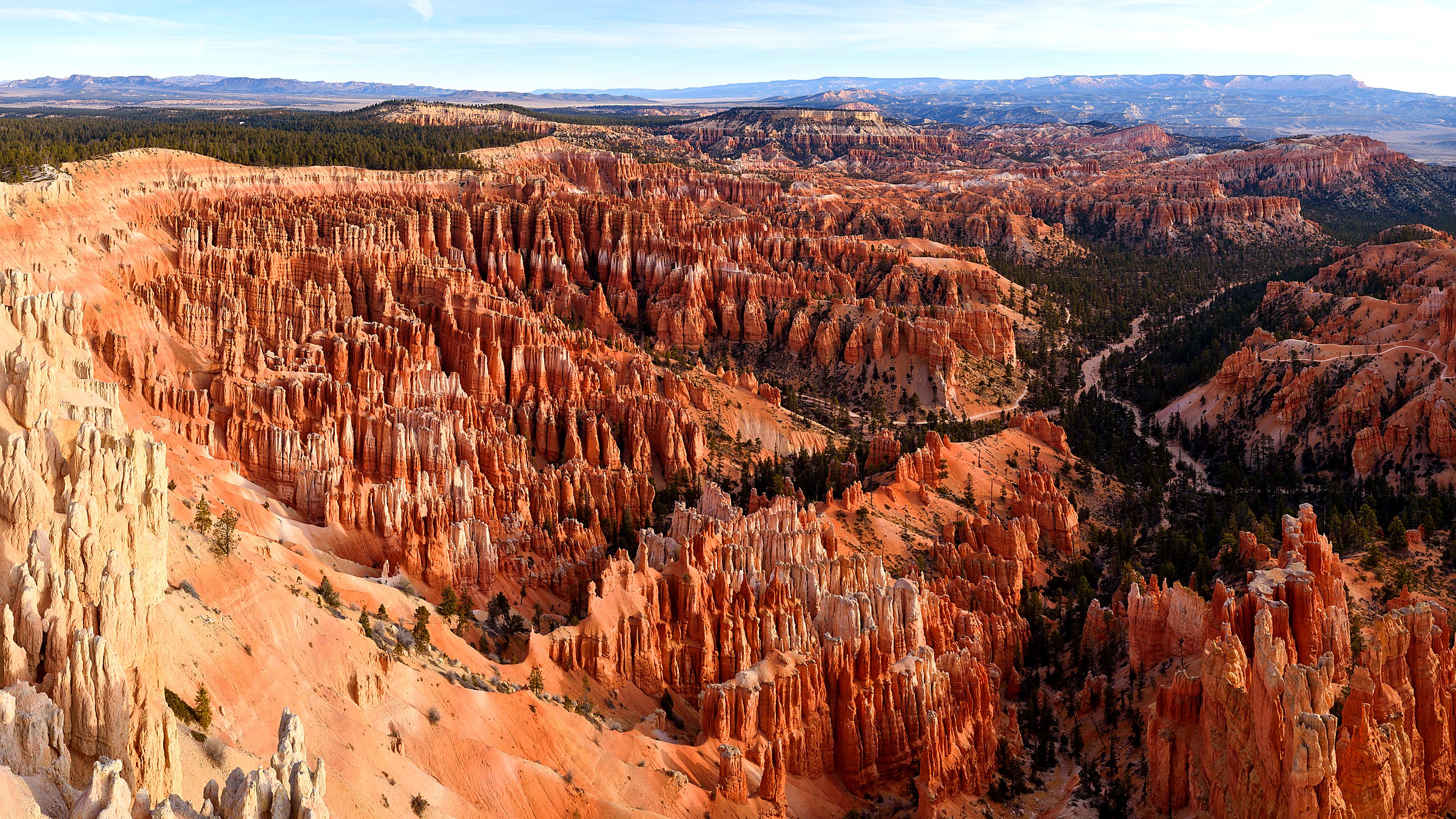 Orange hoodoo amphitheaters at Bryce Canyon National Park