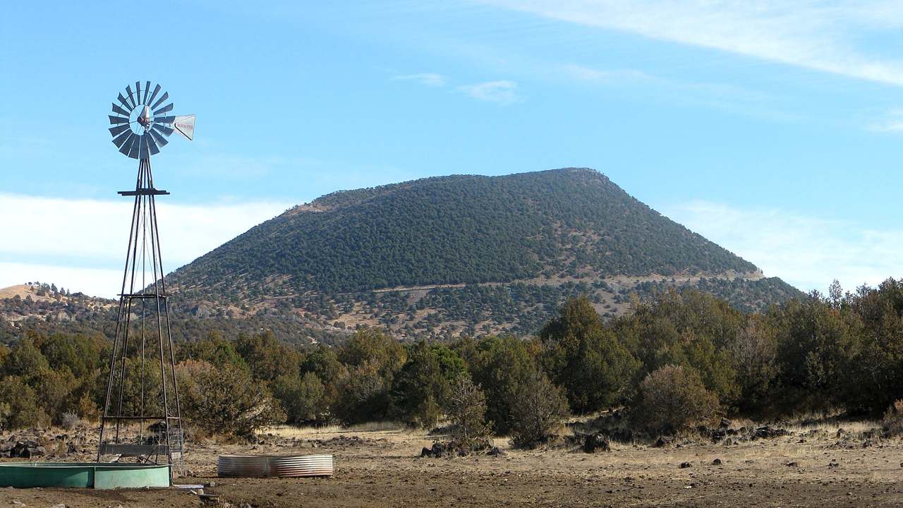 Volcanic crater rim