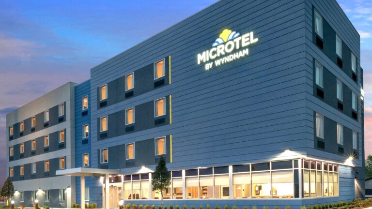 Wyndham Rewards Americas Hotels Save 10 to 20 Percent Book by August 28