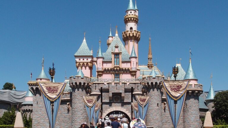 Disneyland Restrooms Closed July 28 During Anaheim Water Pressure Drop
