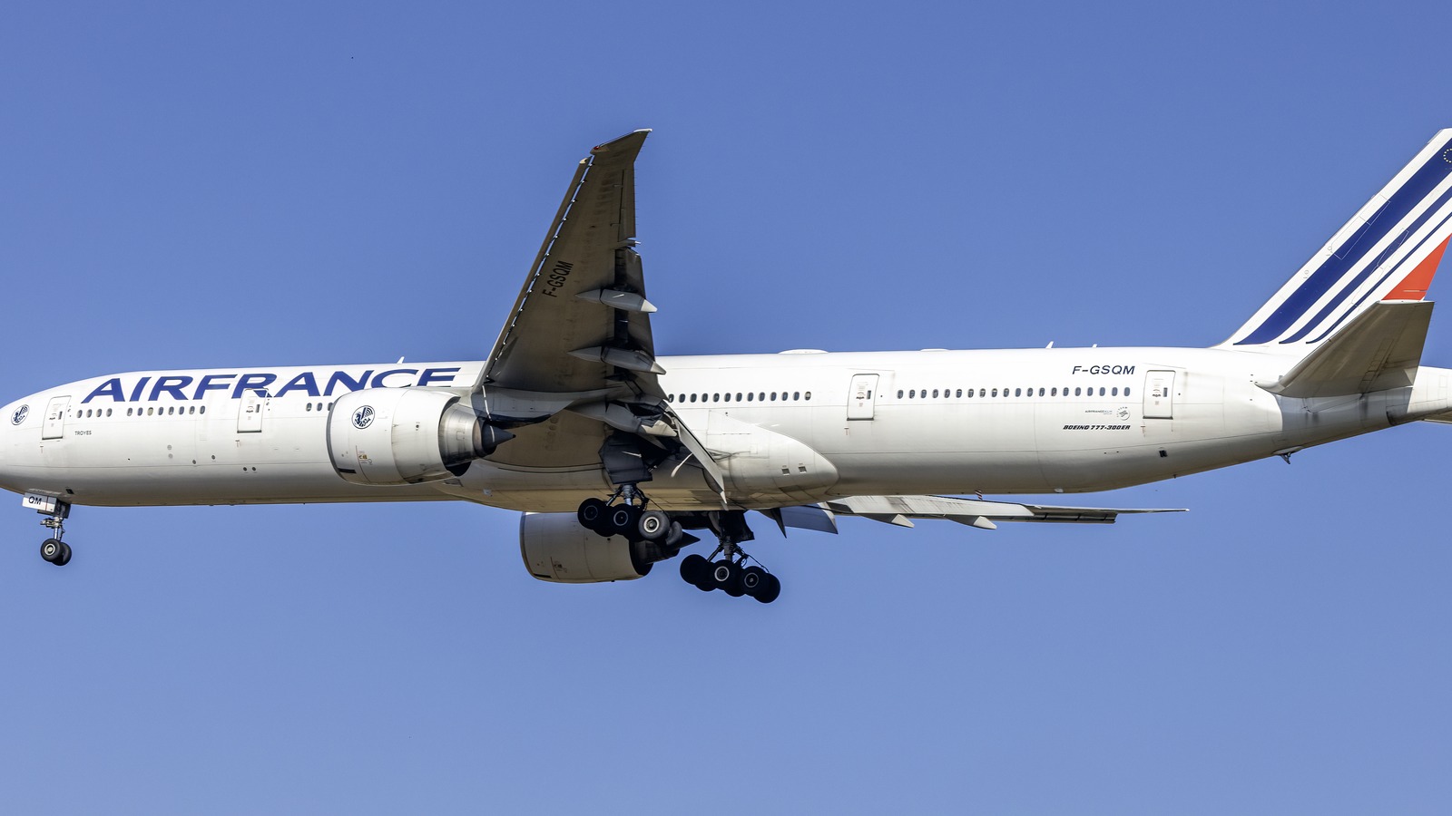 Air France Boeing 777-300ER on the ground at Washington Dulles