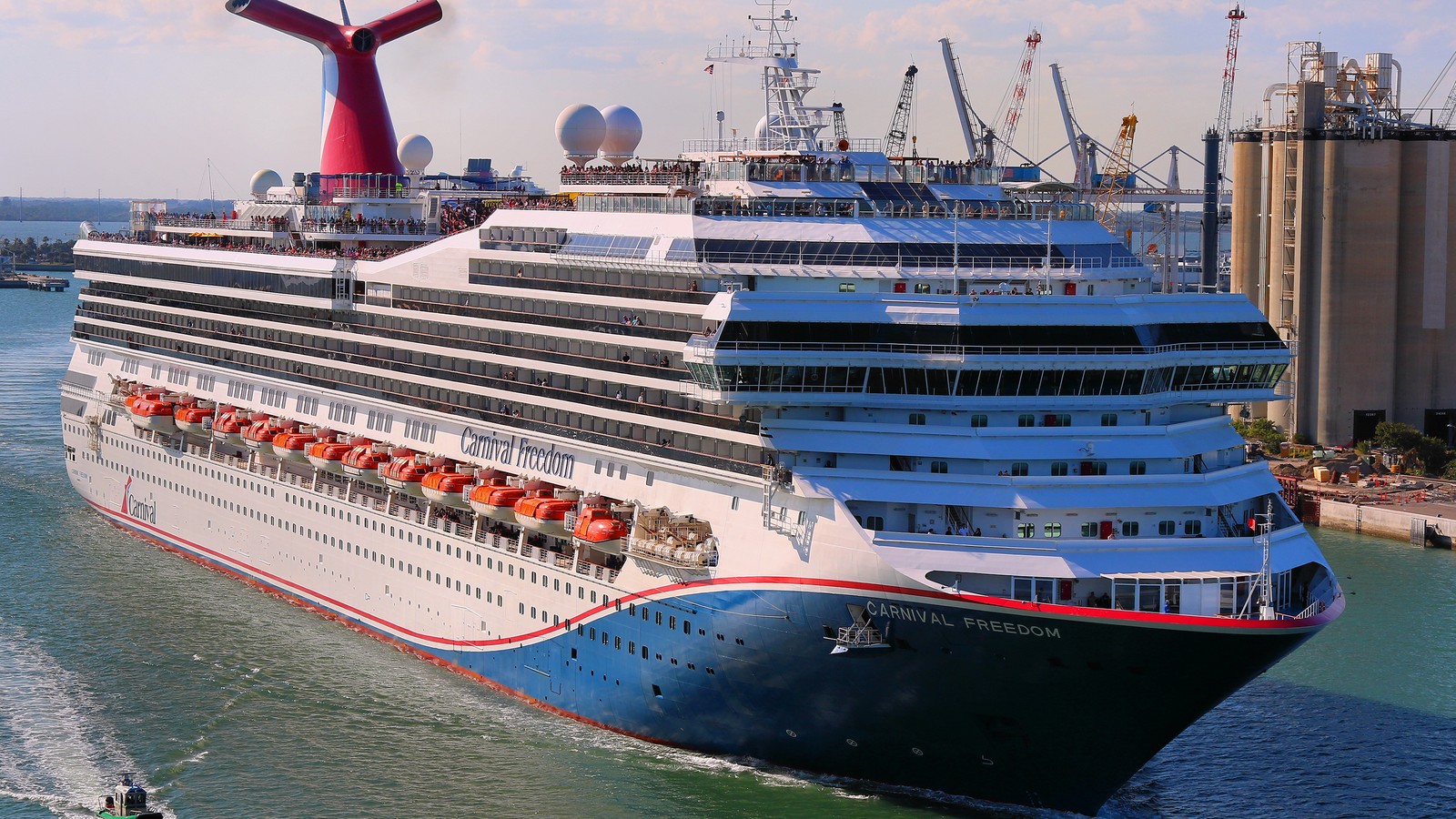 Carnival Freedom cruise ship at sea