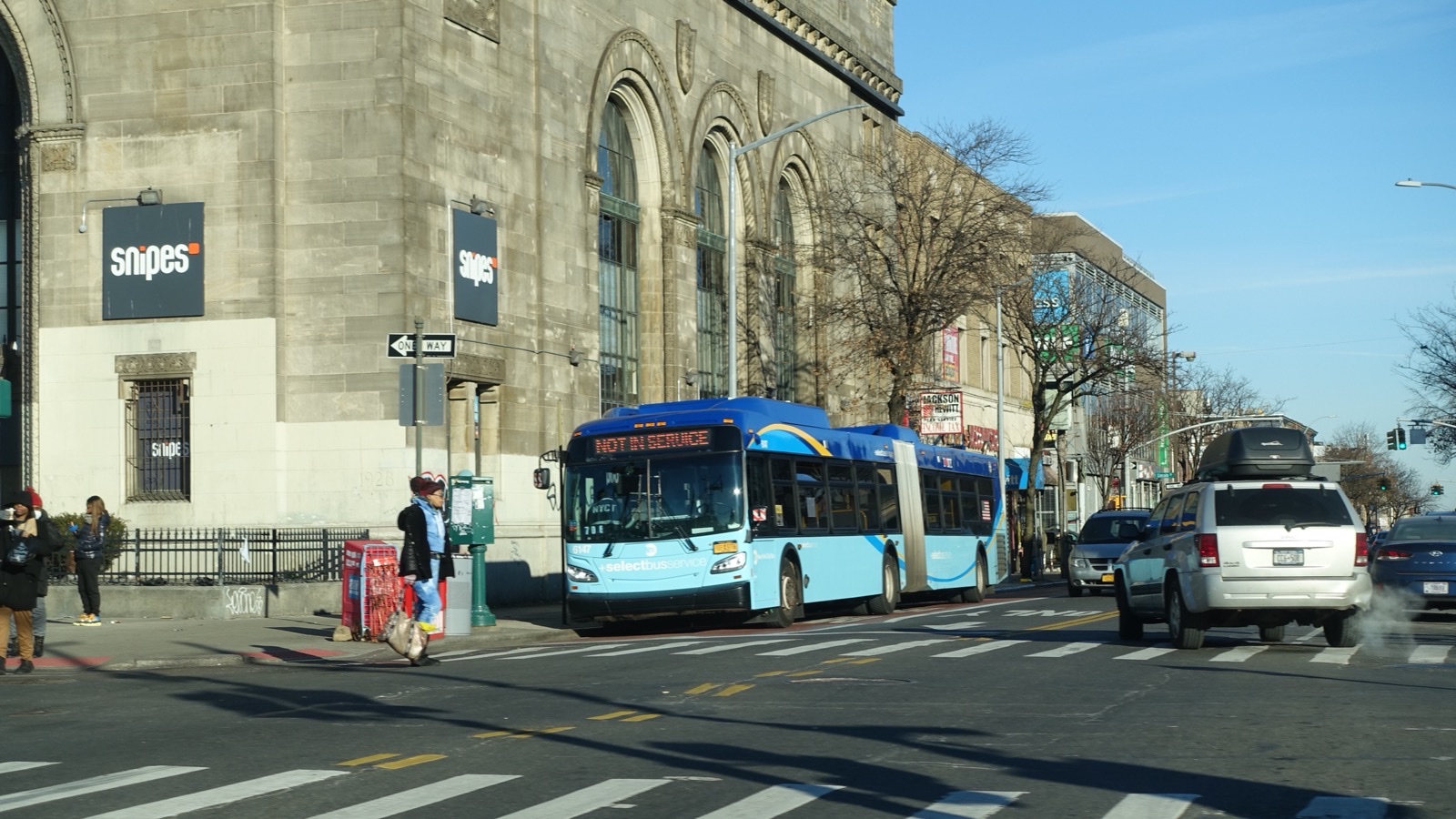 B46 Select Bus Service bus at Eastern Parkway and Utica Avenue in Brooklyn in January 2022