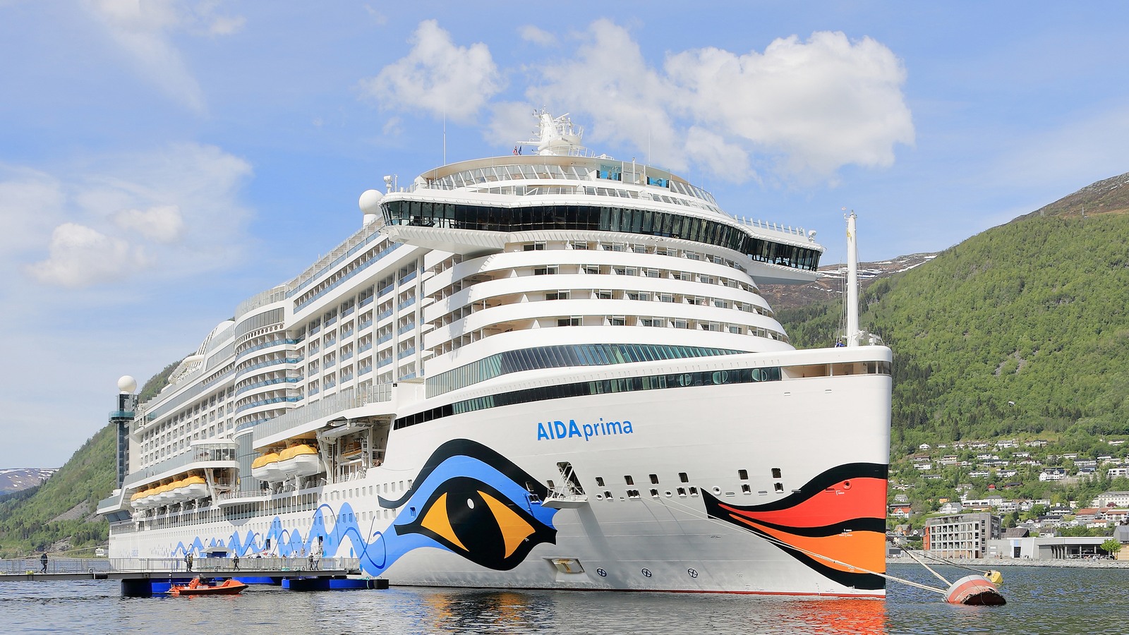 AIDA Tests Digital Self Check-In Terminals for AIDAprima in Hamburg