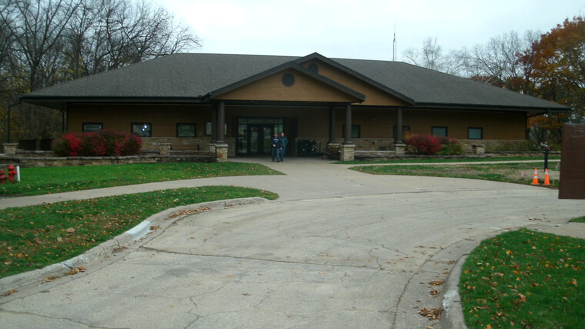 Visitor timing context at Effigy Mounds National Monument