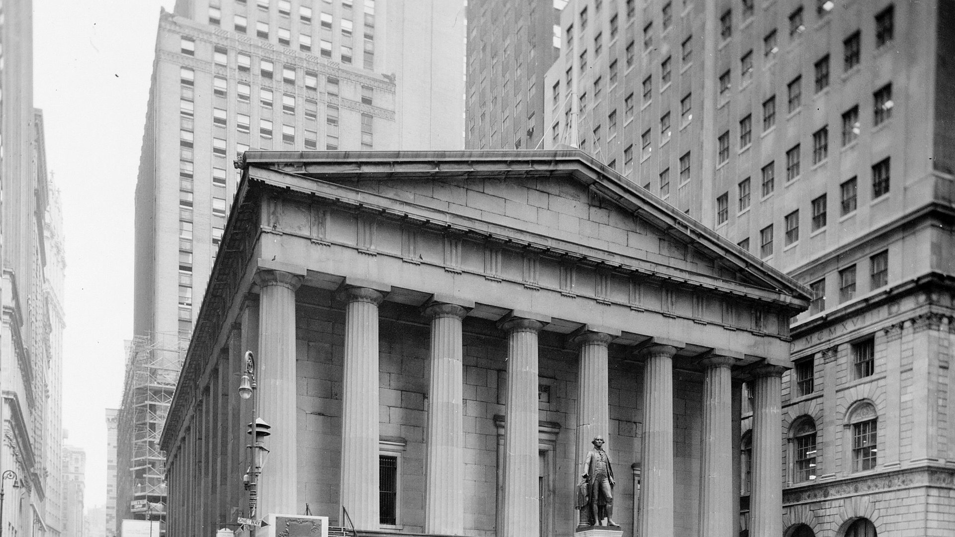 Wall Street classical facade