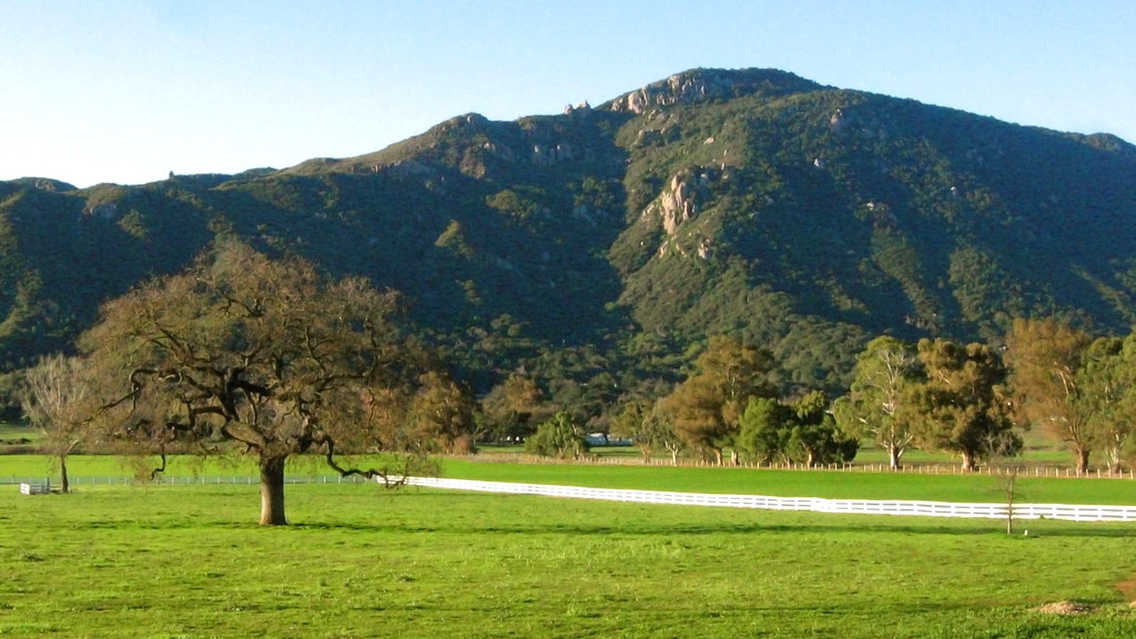 Grass Valley scenic landscape for RV trip planning