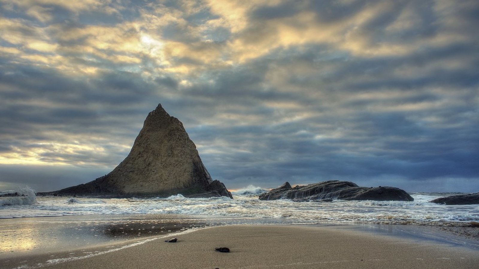 Long Beach scenic landscape for RV trip planning