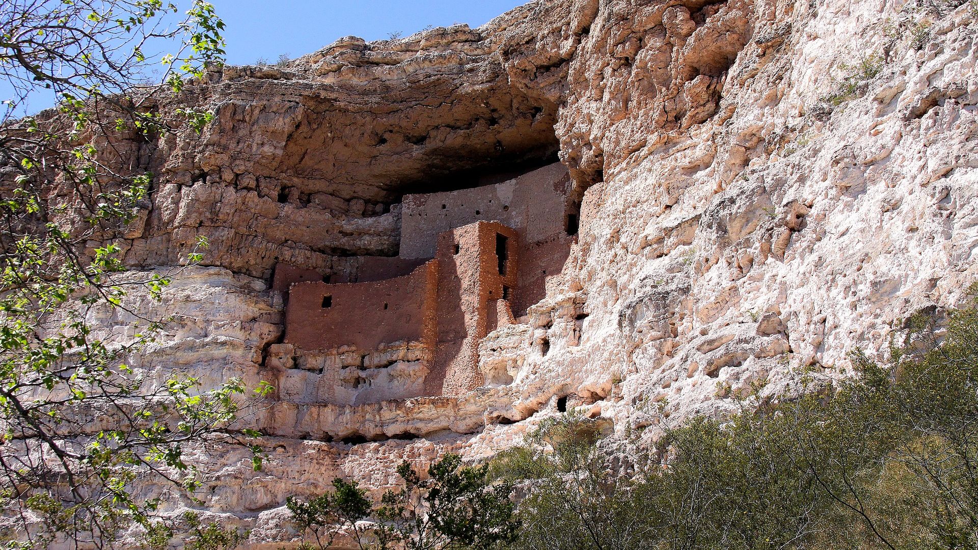 Landscape view at Montezuma Castle National Monument
