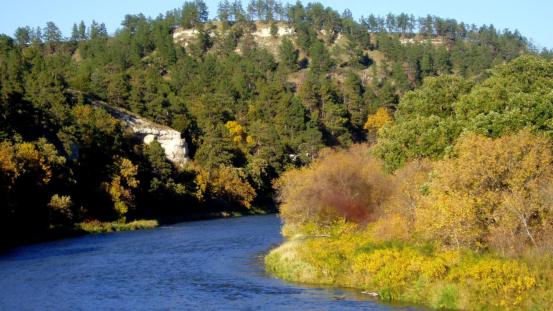 Scenic river paddle water