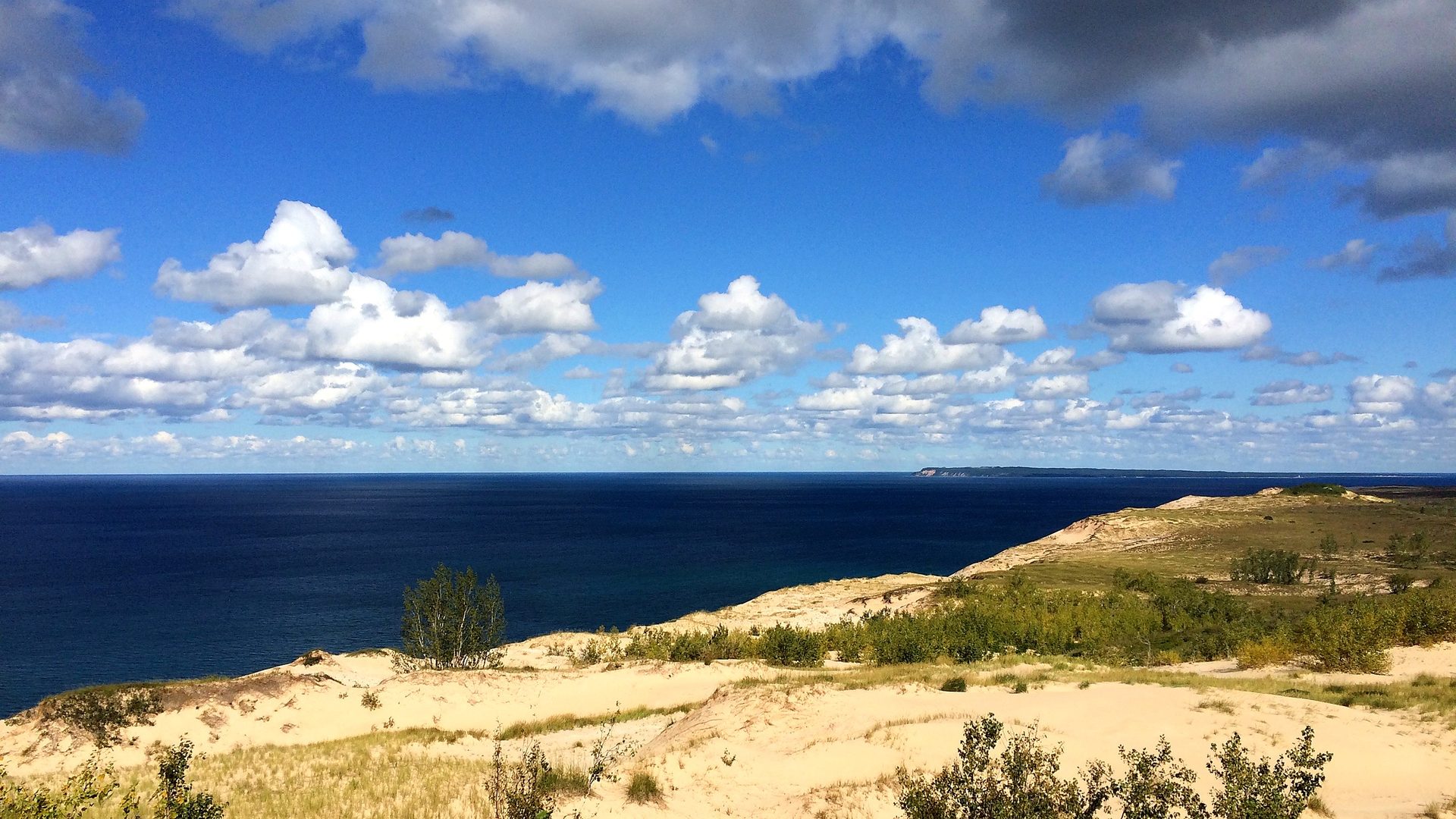 Sleeping Bear Dunes National Lakeshore landscape