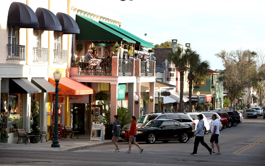 Shops and cafes in historic downtown Mount Dora