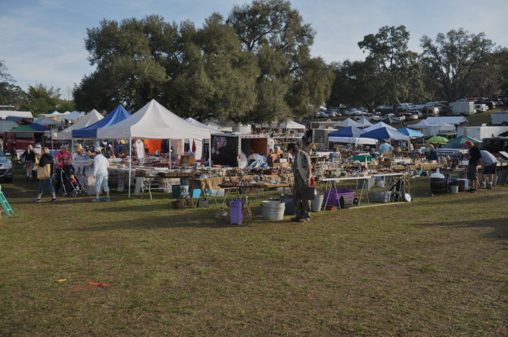 Renninger's Antique Center and Flea Market in Mount Dora