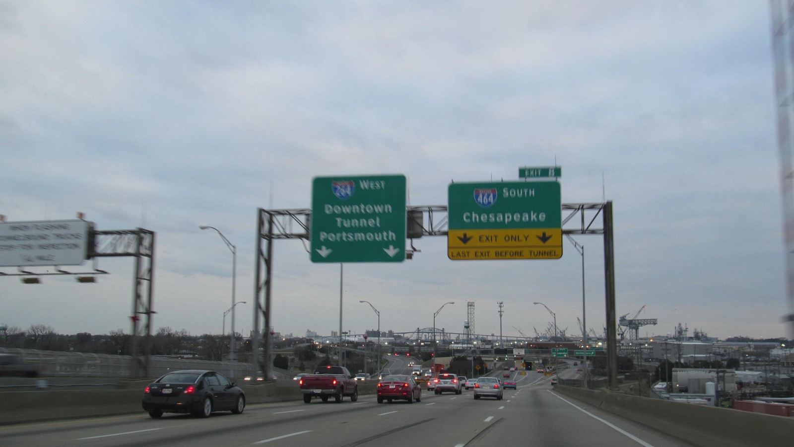 Interstate 264 roadway corridor in Virginia representing the Portsmouth ramp closure area