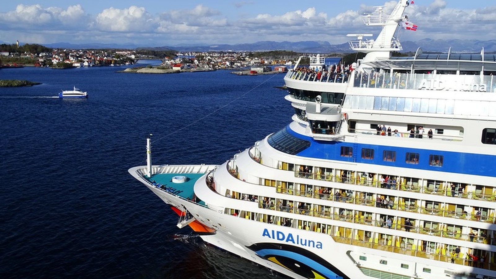 AIDAluna cruise ship exterior at sea