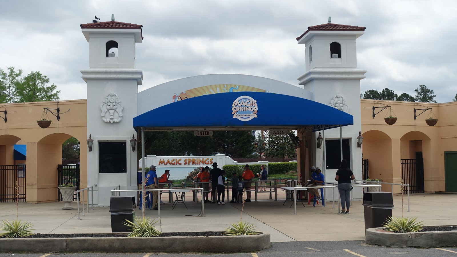 Daytime entrance plaza at Magic Springs Theme Park in Hot Springs Arkansas