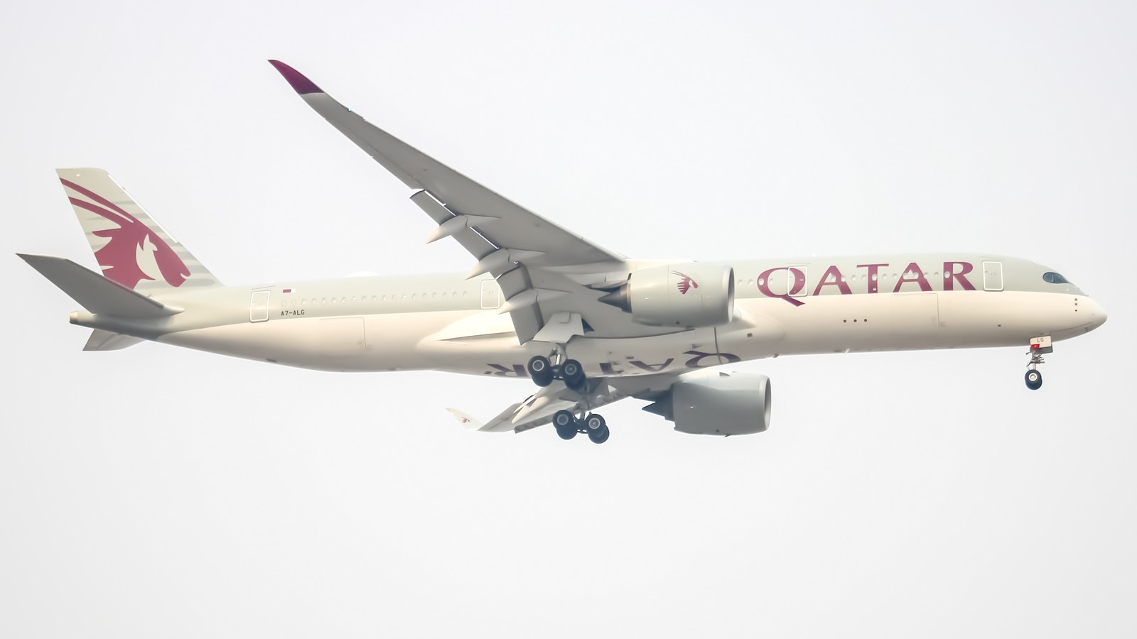 Qatar Airways Airbus A350-900 in flight