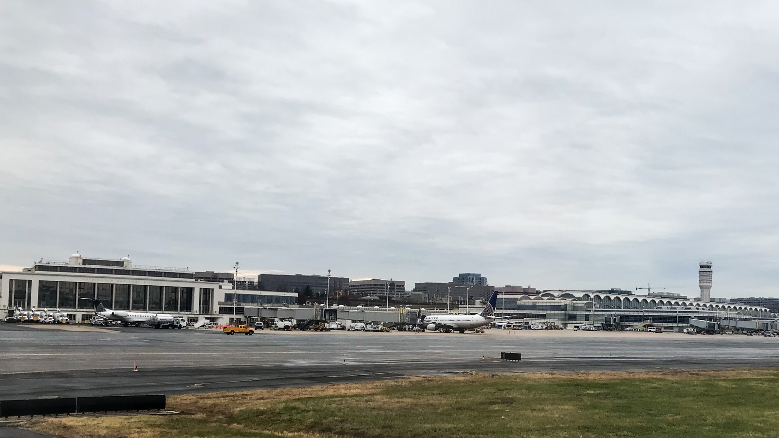 Aircraft and terminal view from a taxiway at Ronald Reagan Washington National Airport