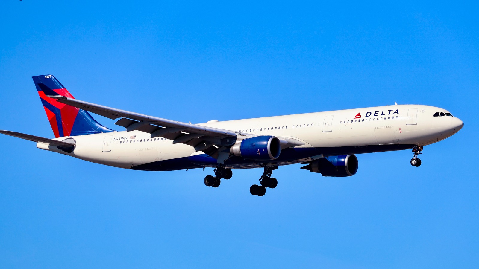 Delta Air Lines Airbus A330-300 on approach