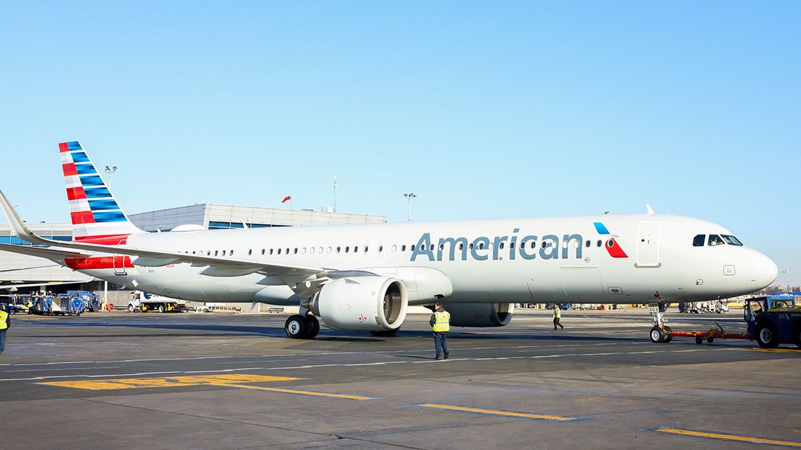American Airlines Airbus A321XLR side view with flagship livery on tarmac