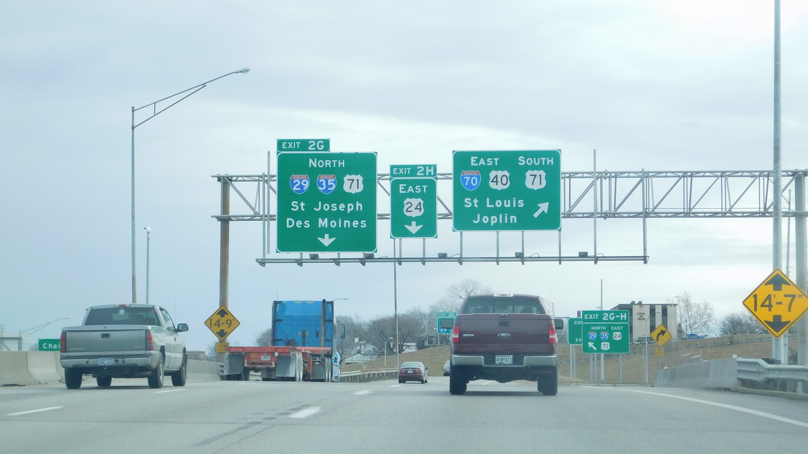 Interstate 70 freeway lanes in Kansas City, Missouri
