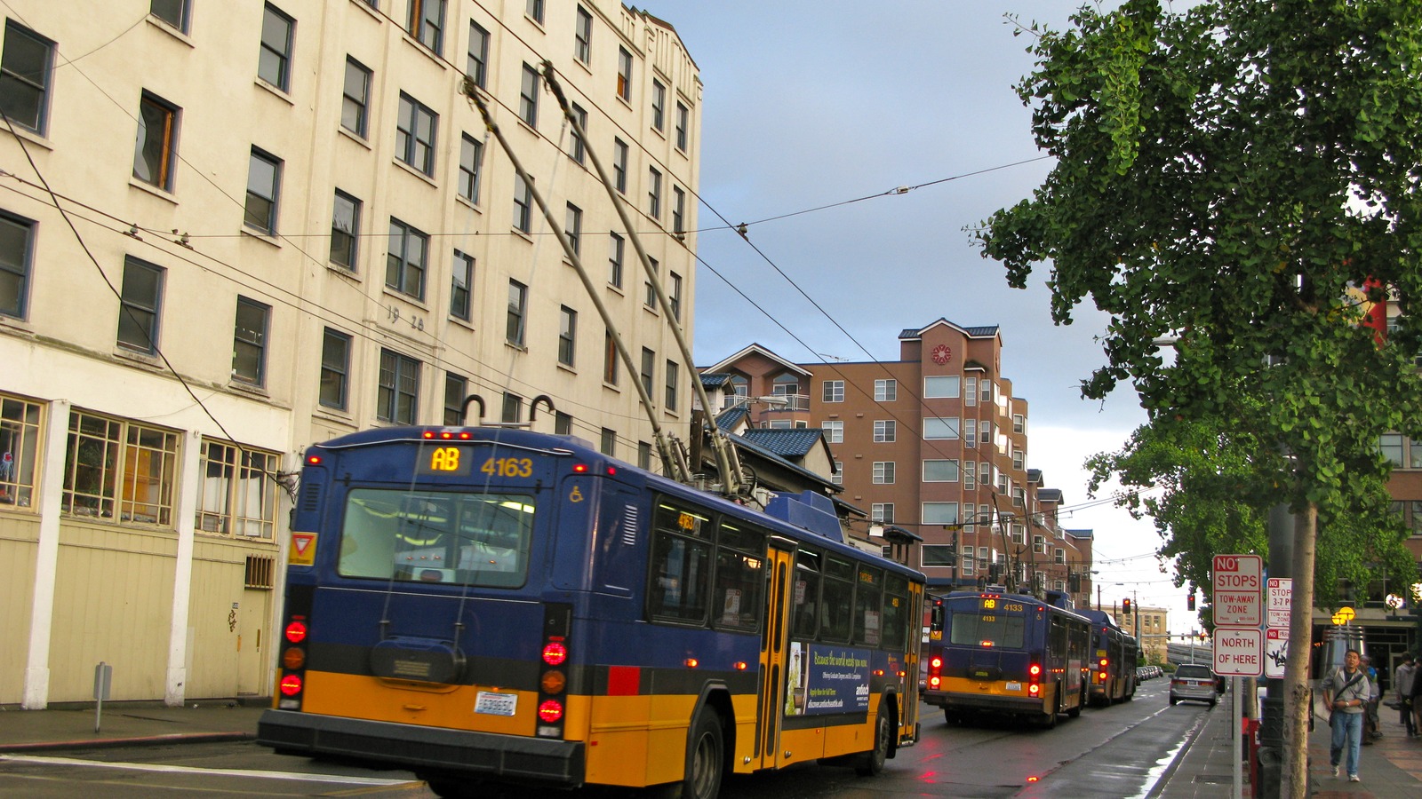 King County Metro trolley buses returning to Atlantic Base in Seattle