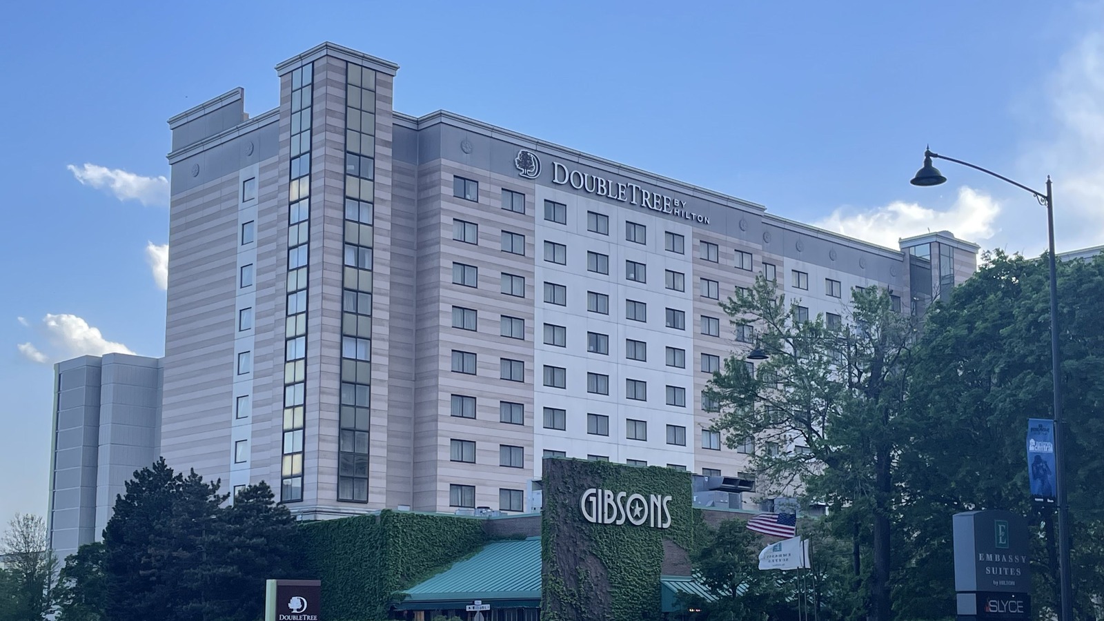 DoubleTree by Hilton hotel exterior in Rosemont Illinois with readable Hilton brand mark