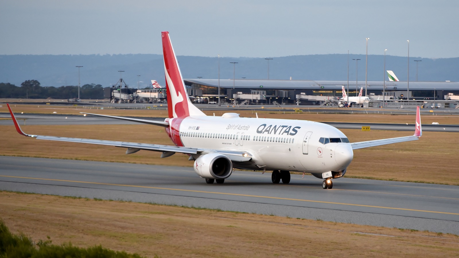 Qantas Boeing 737 taxiing at Perth Airport