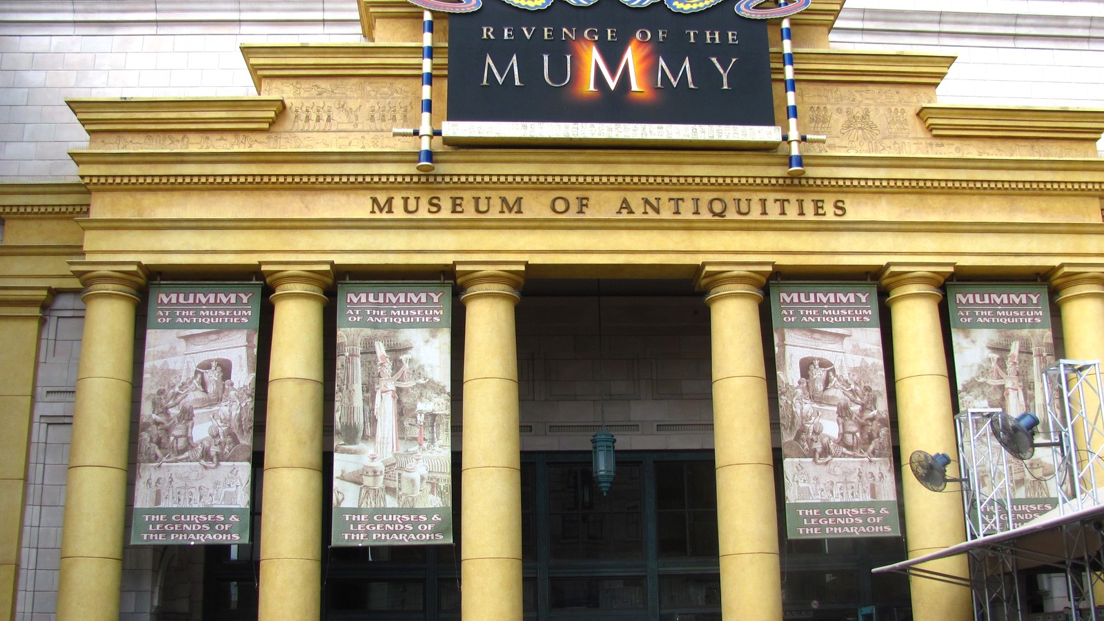 Revenge of the Mummy facade at Universal Studios Florida, the landmark beside the Halloween Horror Nights Tribute Store location