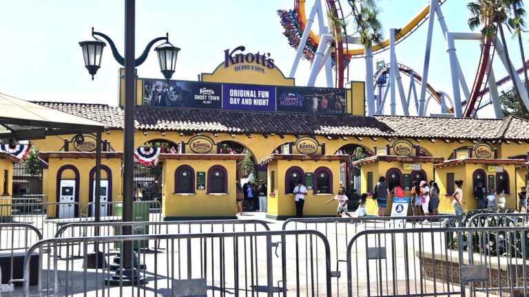 Knotts Berry Farm Slashes 2027 Season Passes Through September 7
