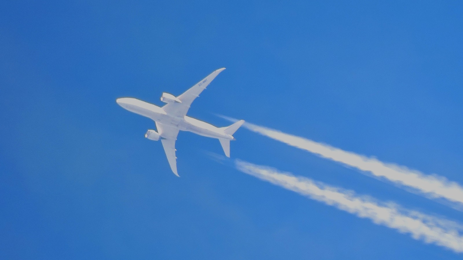 Air Europa Boeing 787-8 Dreamliner in flight against a clear sky