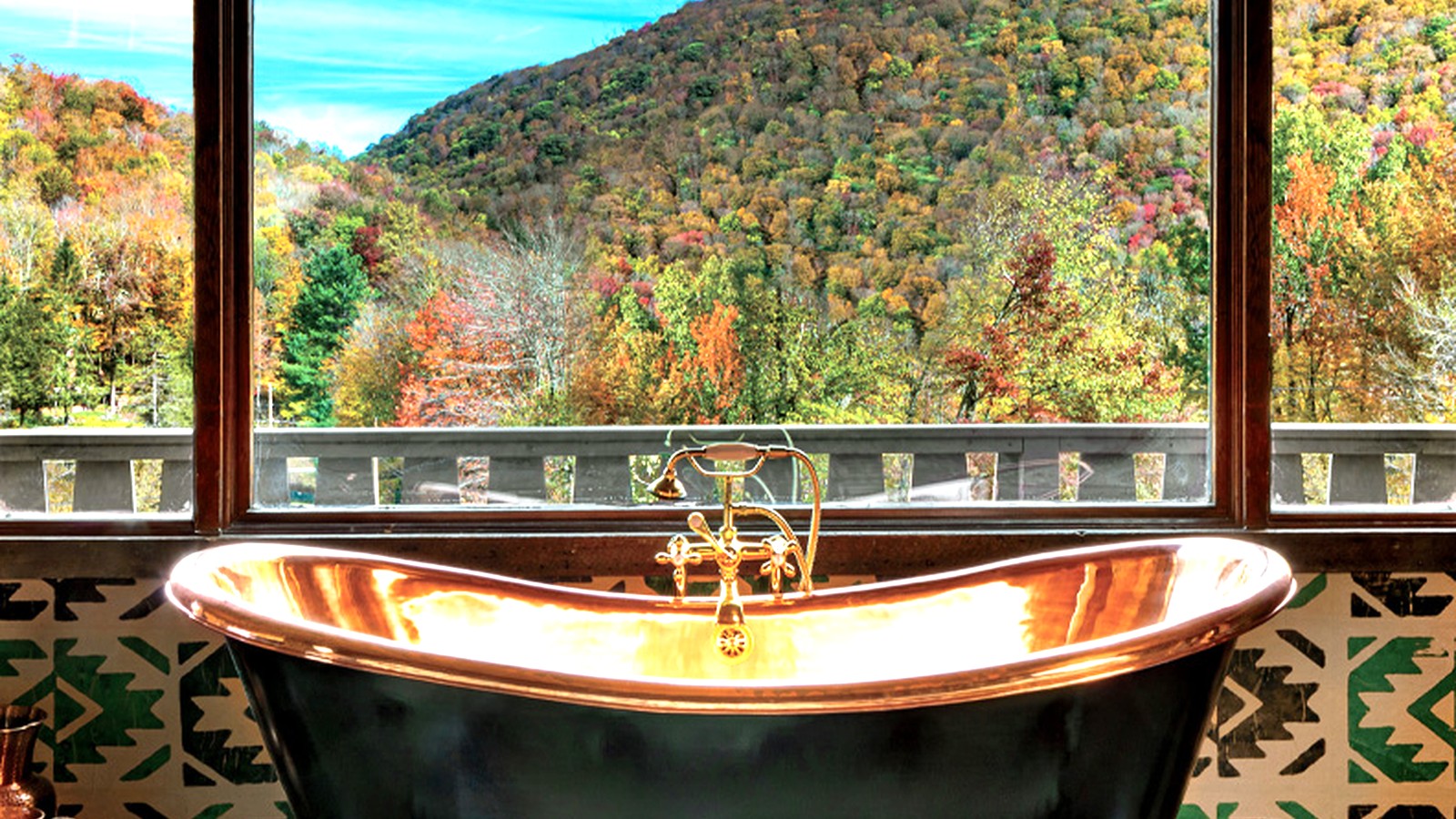 Exterior of Urban Cowboy lodge in the Catskills woods