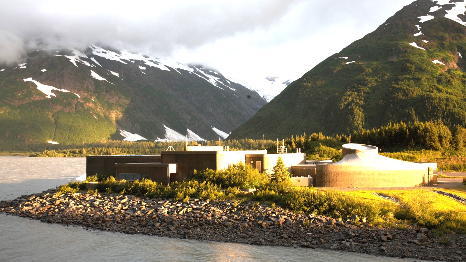 Begich, Boggs Visitor Center at Portage Lake