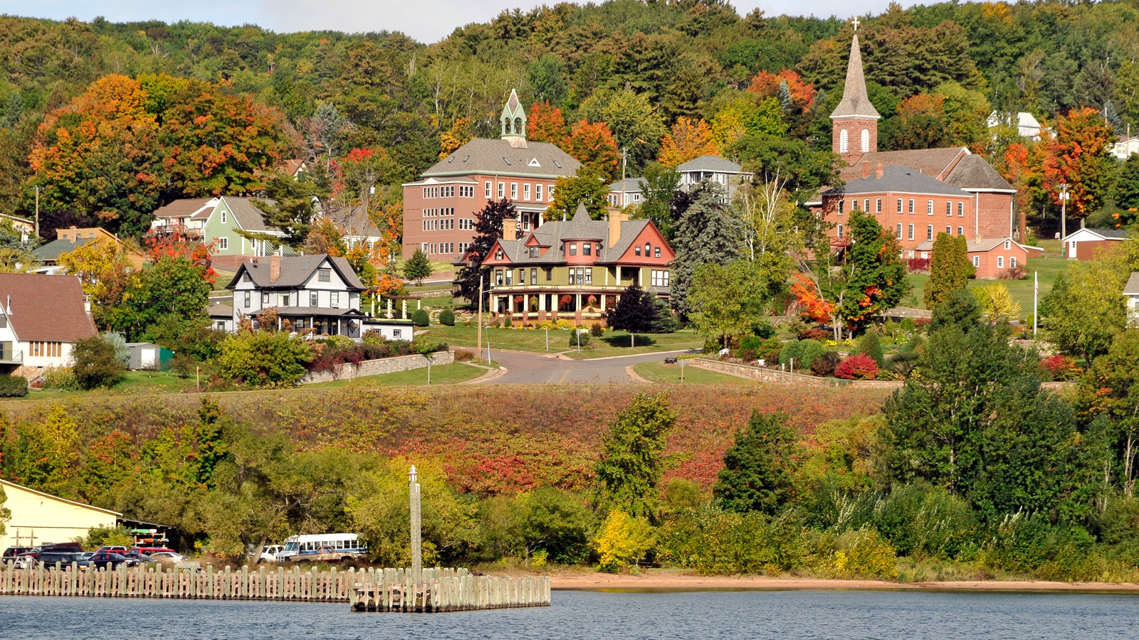 Bayfield, Wisconsin viewed from its Lake Superior harbor