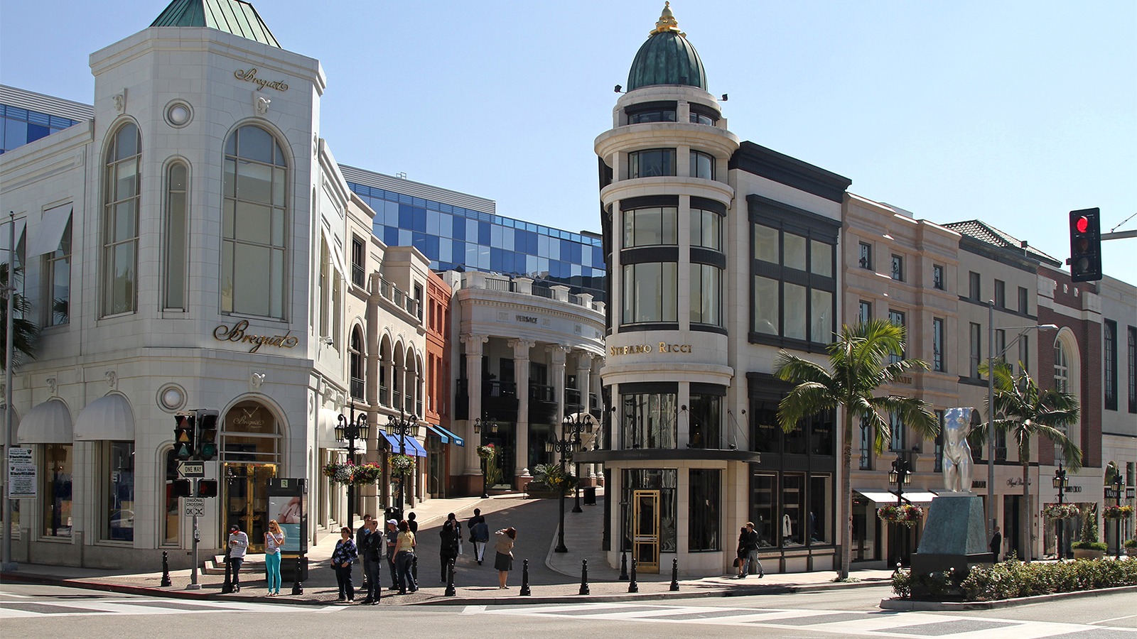 Rodeo Drive and Via Rodeo streetscape in Beverly Hills
