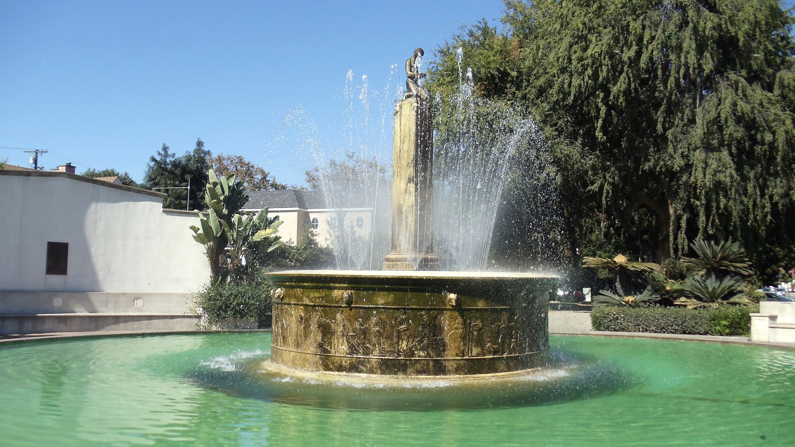 Electric Fountain at Wilshire and Santa Monica boulevards