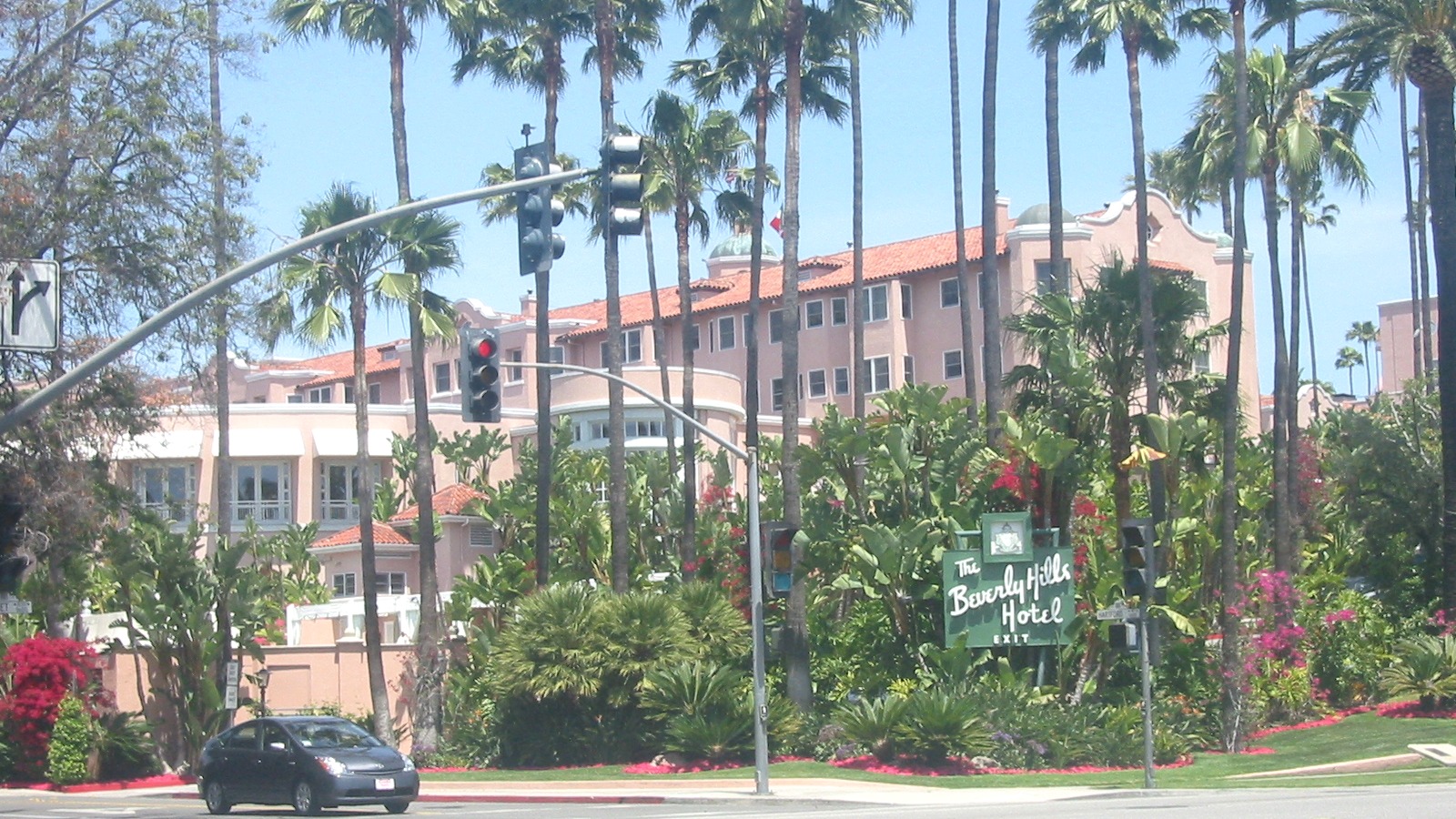 Beverly Hills Hotel facade