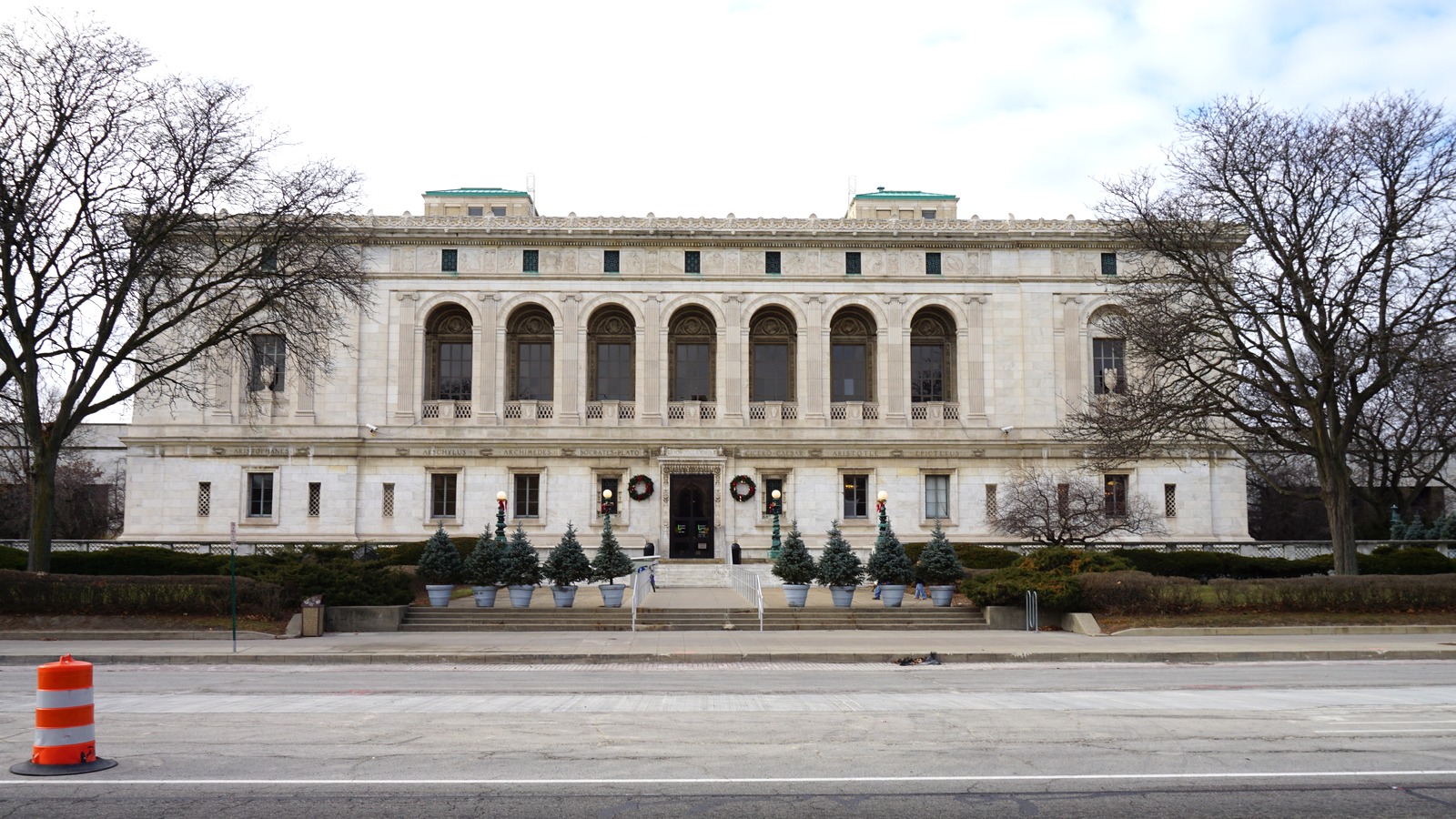 Detroit Public Library Main Branch exterior