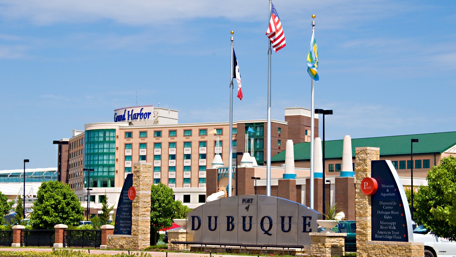 Port of Dubuque riverfront and Riverwalk area