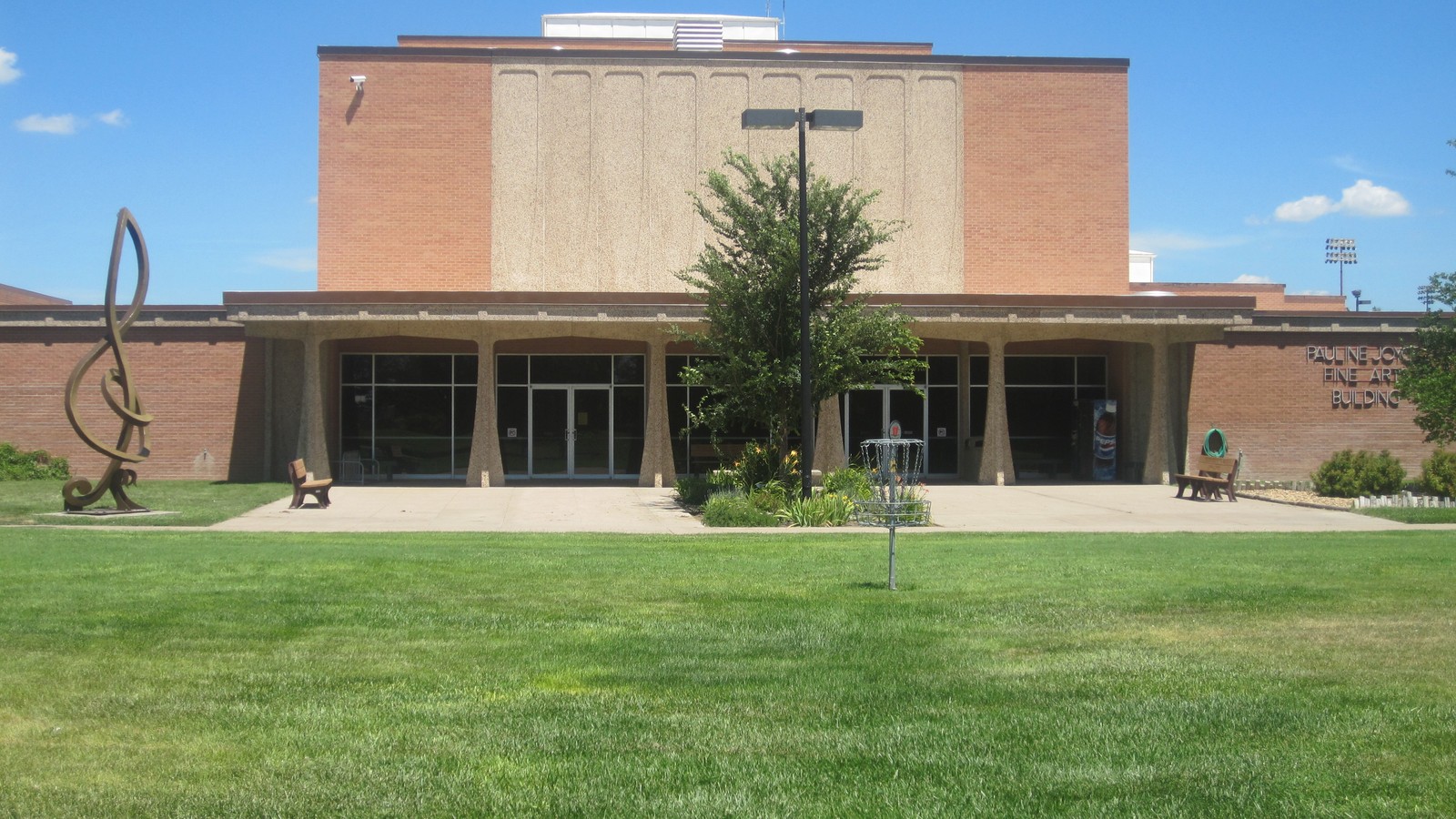 Fine Arts Building containing Mercer Gallery at GCCC